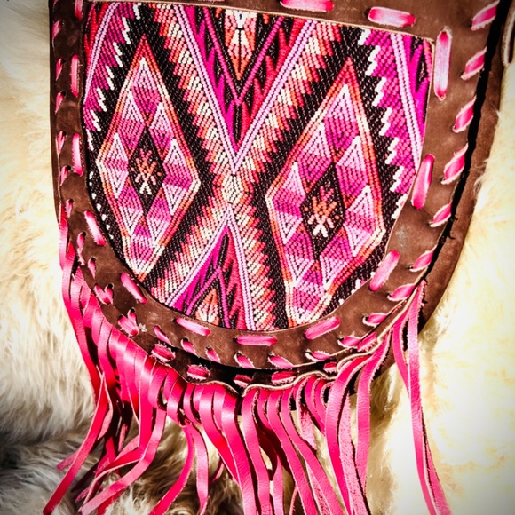 Stunning Boho Tribal Suede Unique Fringe Crossbody Bag - Picture 4 of 5